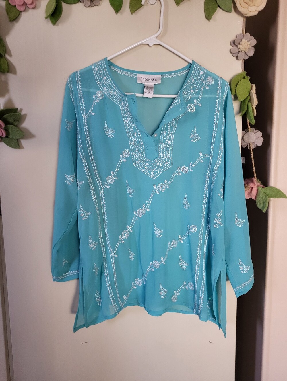 Vintage Chadwicks Sheer Embroidered Tpp
